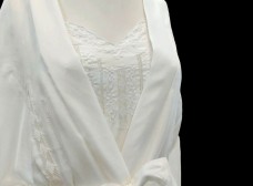 Hand Embroidery vs Machine: The Hidden Value in Handmade Gifts